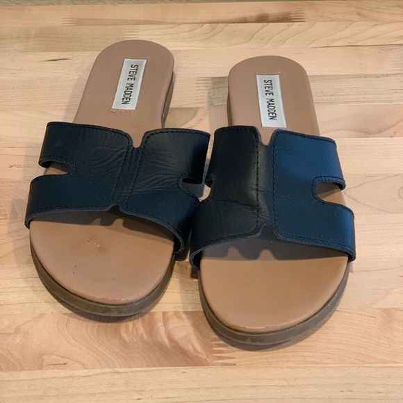 Steve Madden Shoes - Steve Madden Hayden black sandal